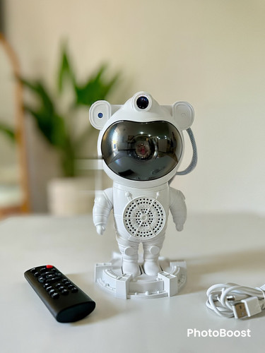 خرید چراغ خواب فضانورد اسپیکردار