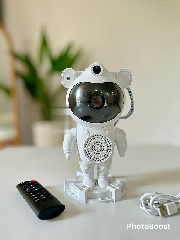 خرید چراغ خواب فضانورد اسپیکردار