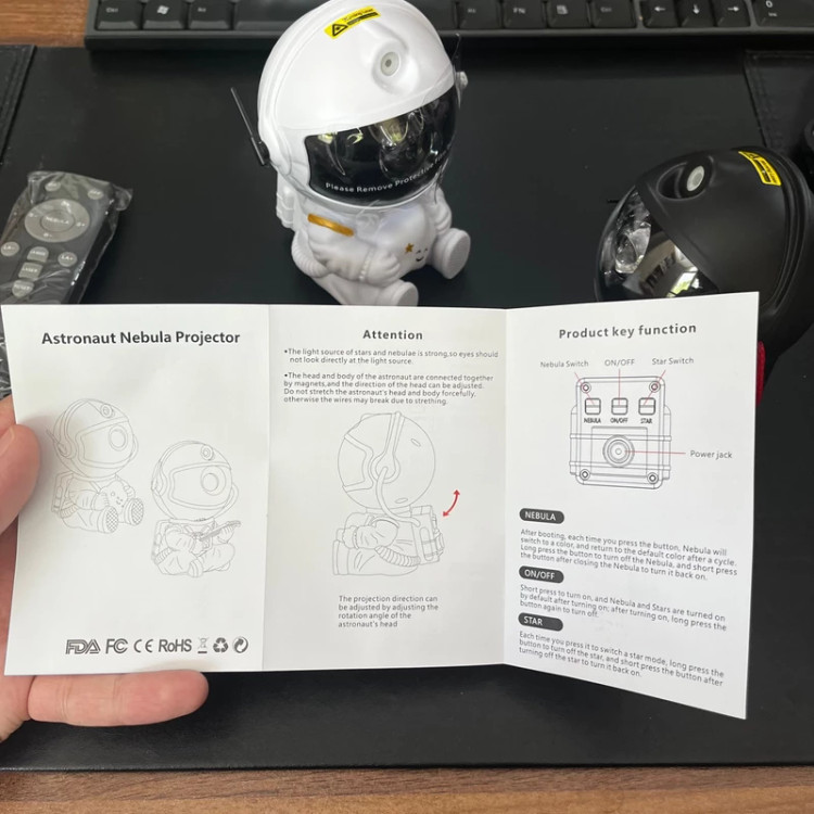 چراغ خواب روشن کننده سقف اتاق خواب در شب