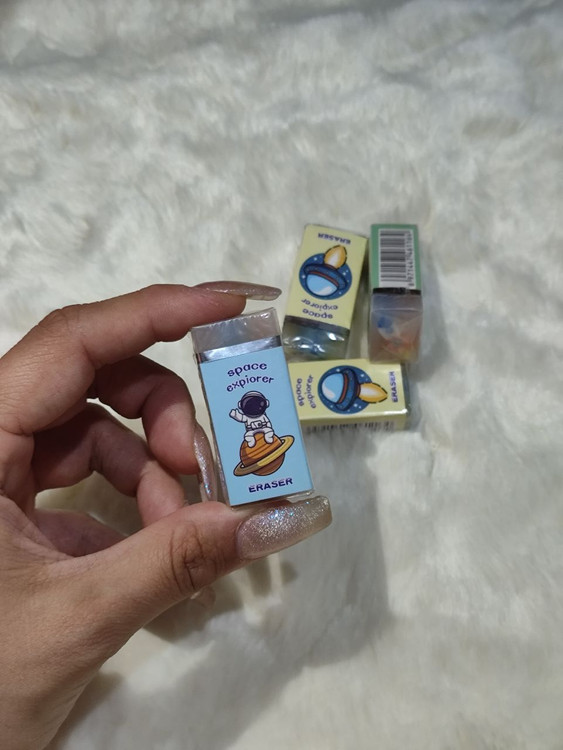 پاک کن فضانورد