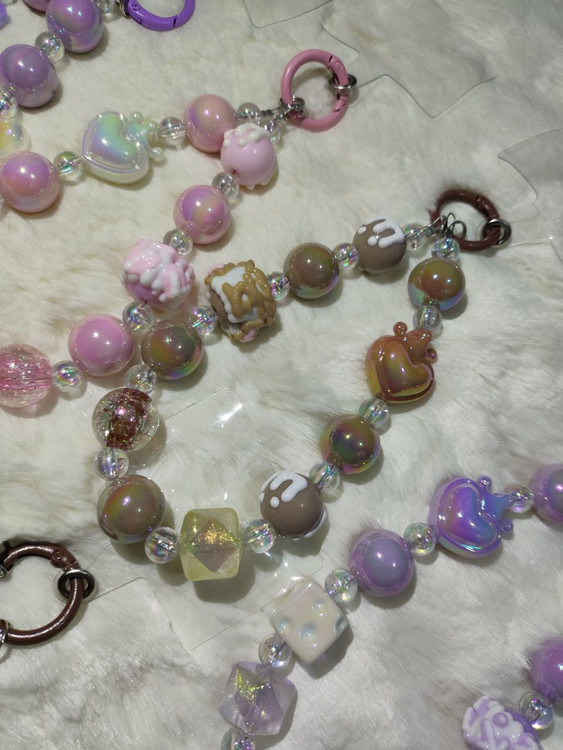 آویز زیبا و شیک برای قاب موبایل