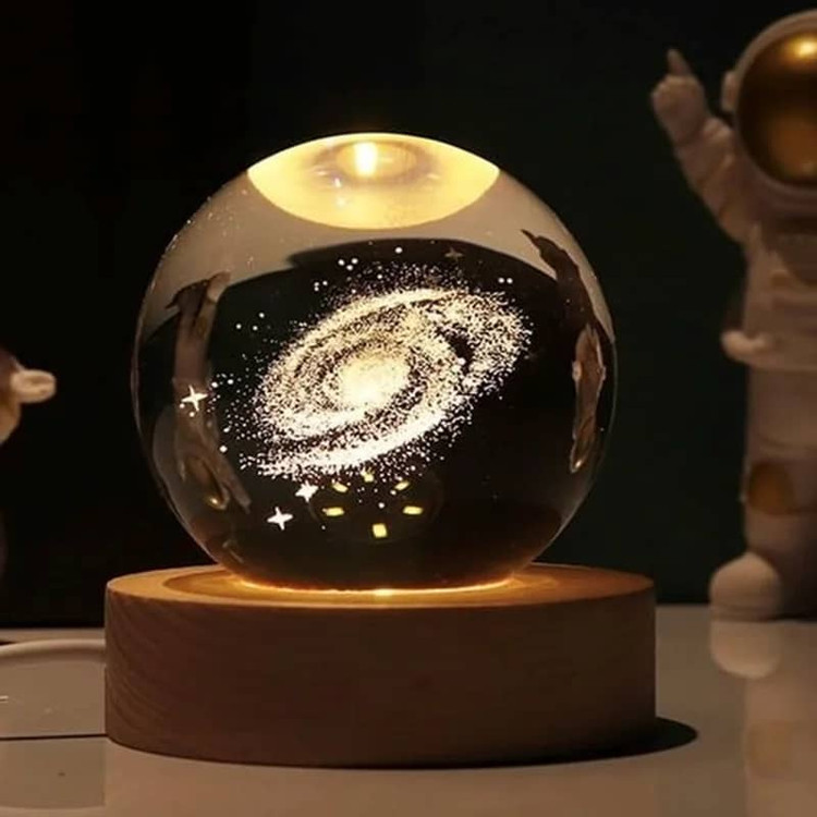 خرید چراغ خواب گوی کریستالی مدل کهکشان