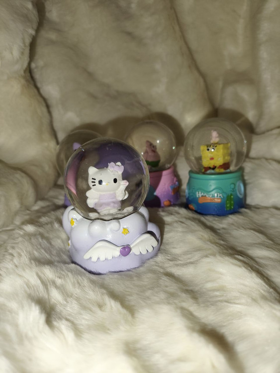 گوی چراغدار کوچک دونه برفی مدل باب اسفنجی و پاتریک