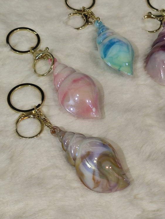 آویز مخصوص کیف و کوله پشتی و آینه ماشین زیبا و خاص