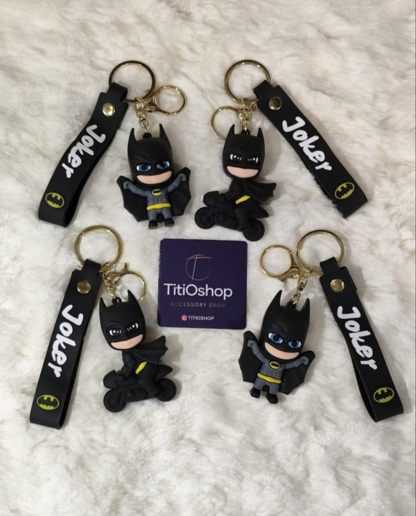 خرید جاکلیدی و آویز سیلیکونی اورجینال وارداتی مدل بتمن گاتهام