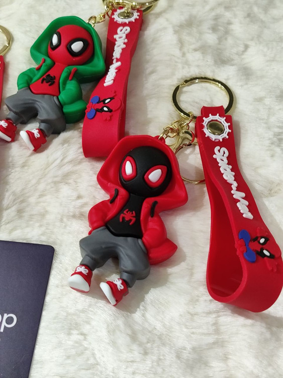 آویز کیف و کوله پشتی مدل اسپایدرمن (مرد عنکبوتی)