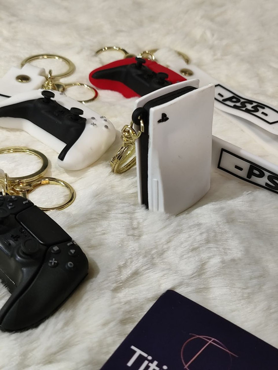 جاسوییچی پسرانه و دخترانه وارداتی مدل پلی استیشن 5