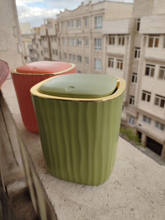 سطل زباله فشاری سایز متوسط - نمای جانبی