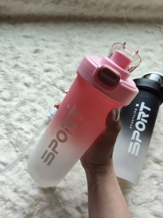 شیکر باشگاهی eyun - درب باز و جزئیات