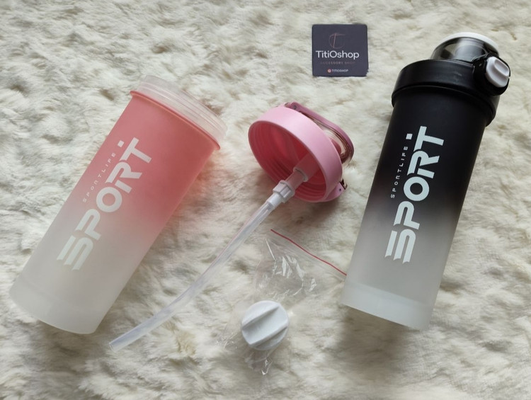 شیکر ورزشی eyun 750 میلی لیتری - نمای جانبی